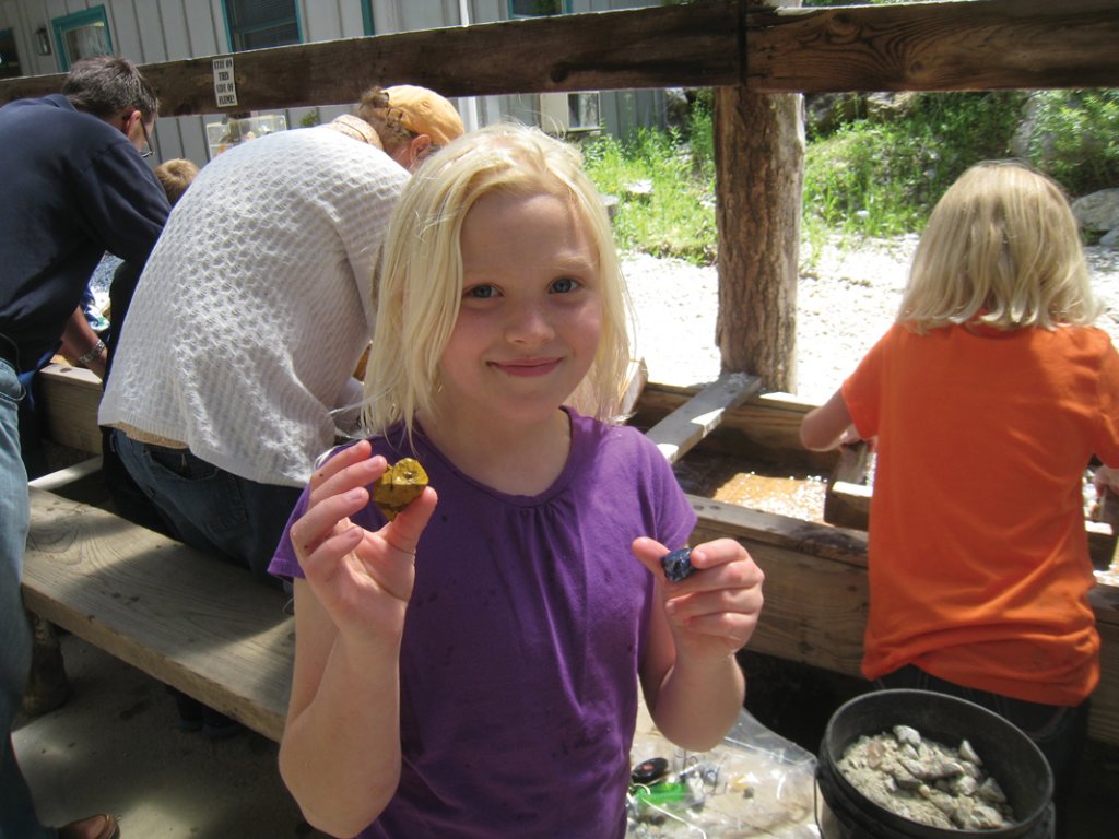 Kids can dig through sluices for small treasures.