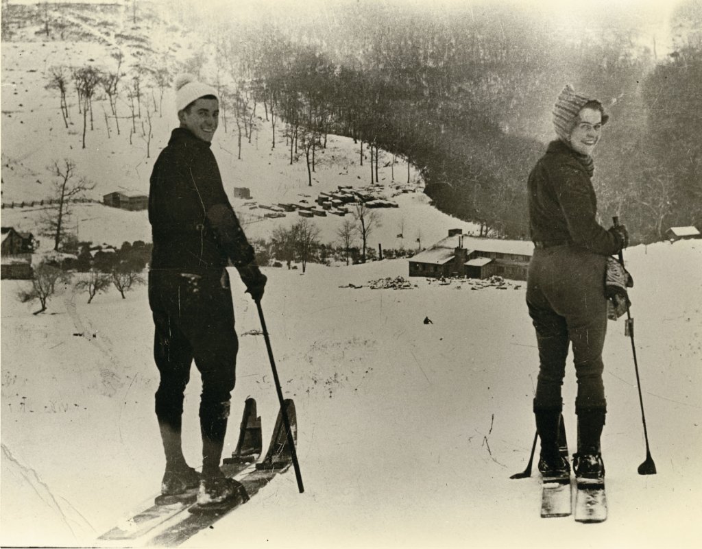 1930s early adopters at the Ranch with “golf club” ski poles. Courtesy of Cataloochee Ski Area.