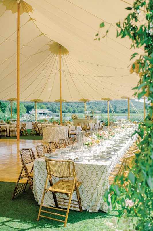 Rather than a traditional couple’s table, Robert and Elizabeth sat at an elongated table with the wedding party.