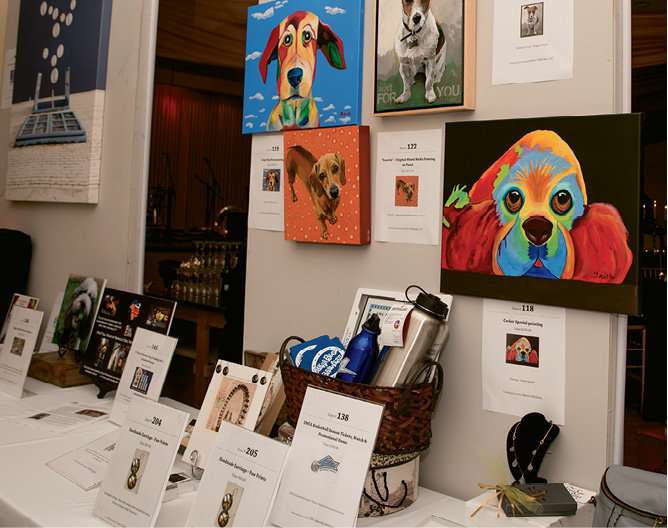 A silent auction placed animal art and more up for bid.