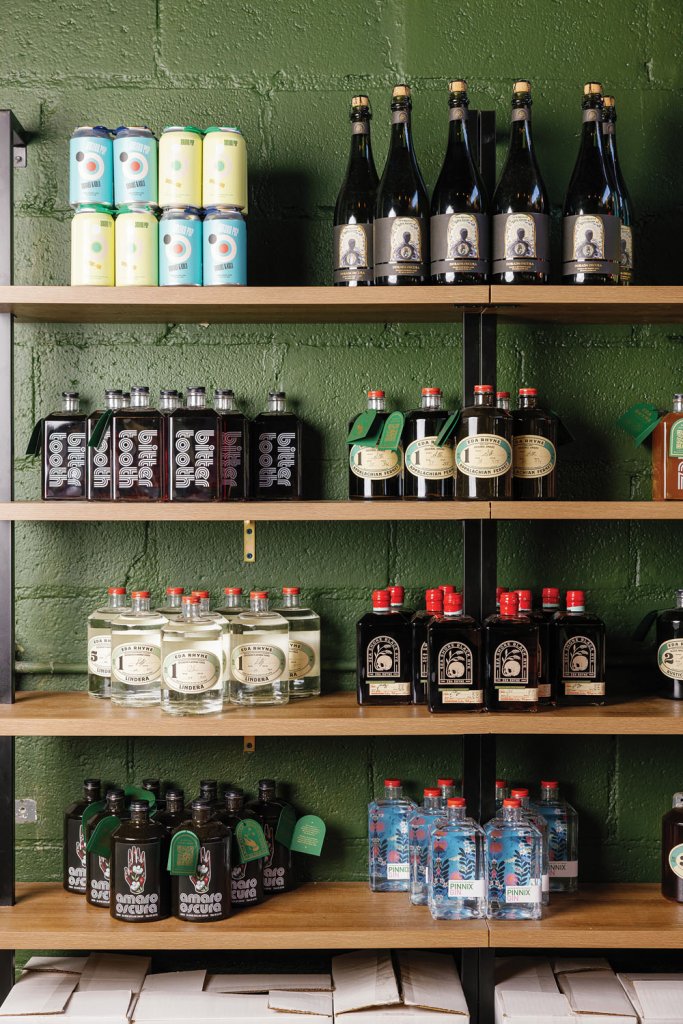 Eda Rhyne offers a single vodka and gin, as well as other atypical flavors of herbal liquors. The Lindera vodka is flavored with spicebush, while the gin is made from classic botanicals with notes of foraged eastern hemlock and angelica. From the bitterness of roots and bark with a splash of wildflower to smoked rhubarb and aromatic Appalachian herbs, their Amaro flavors are equally evocative. The distillers also offer canned sodas combining grapefruit and cola with amaro.