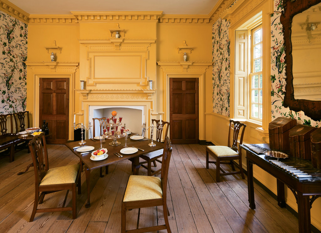 Worldly Elegance: An important example of 18th-century American architecture, Gunston Hall represented the Gothic, French Modern, Chinese, Palladian, and Classical styles in its interior.