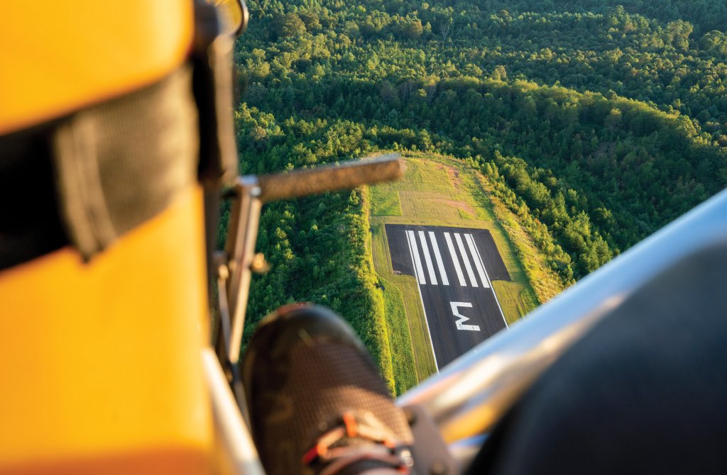 View from Above The ultralight plane is merely a frame with wings and an engine, offering gripping views of what lies below. The tandem flights offered by Thermal Valley fly at altitudes between 1,500 and 2,500 feet, though hang gliders can reach heights of well over 18,000 feet.