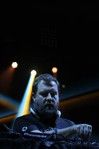 Claude VonStroke performs during Mountain Oasis Electronic Music Summit