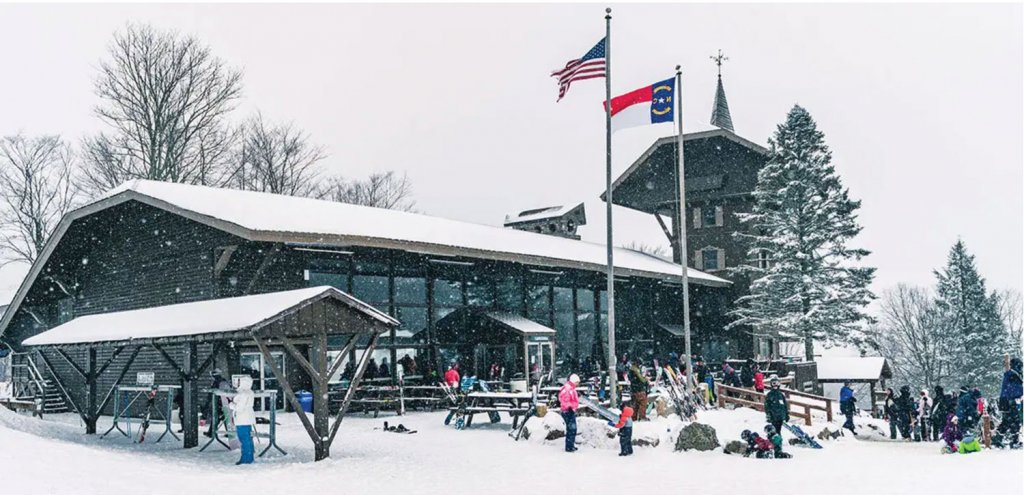 LMC’s Dr. Thomas Brigham Classroom, which opened in 2020 to provide a home for the academic programs and the school’s nationally competitve ski and snowboard teams. Courtesy of Lees-McRae College.