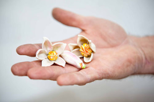 Sherrill&#039;s sculpted flowers look delicately real.