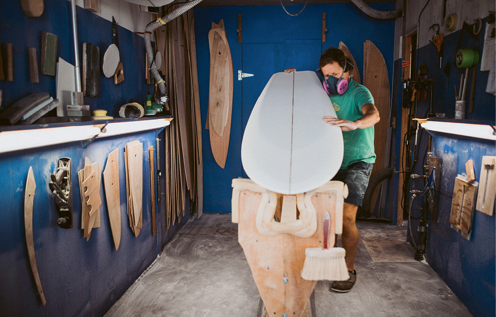 Pressly shapes a board, which is made of polyurethane foam so that it is light and buoyant.
